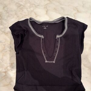 Women's Black Top